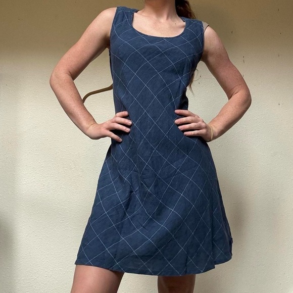 European Linen blue checkered dress with tie waist - Picture 3 of 8